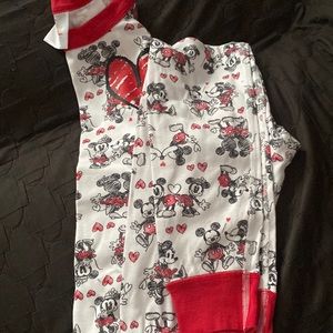 Hanna Andersson Mickey and Minnie Disney pajamas